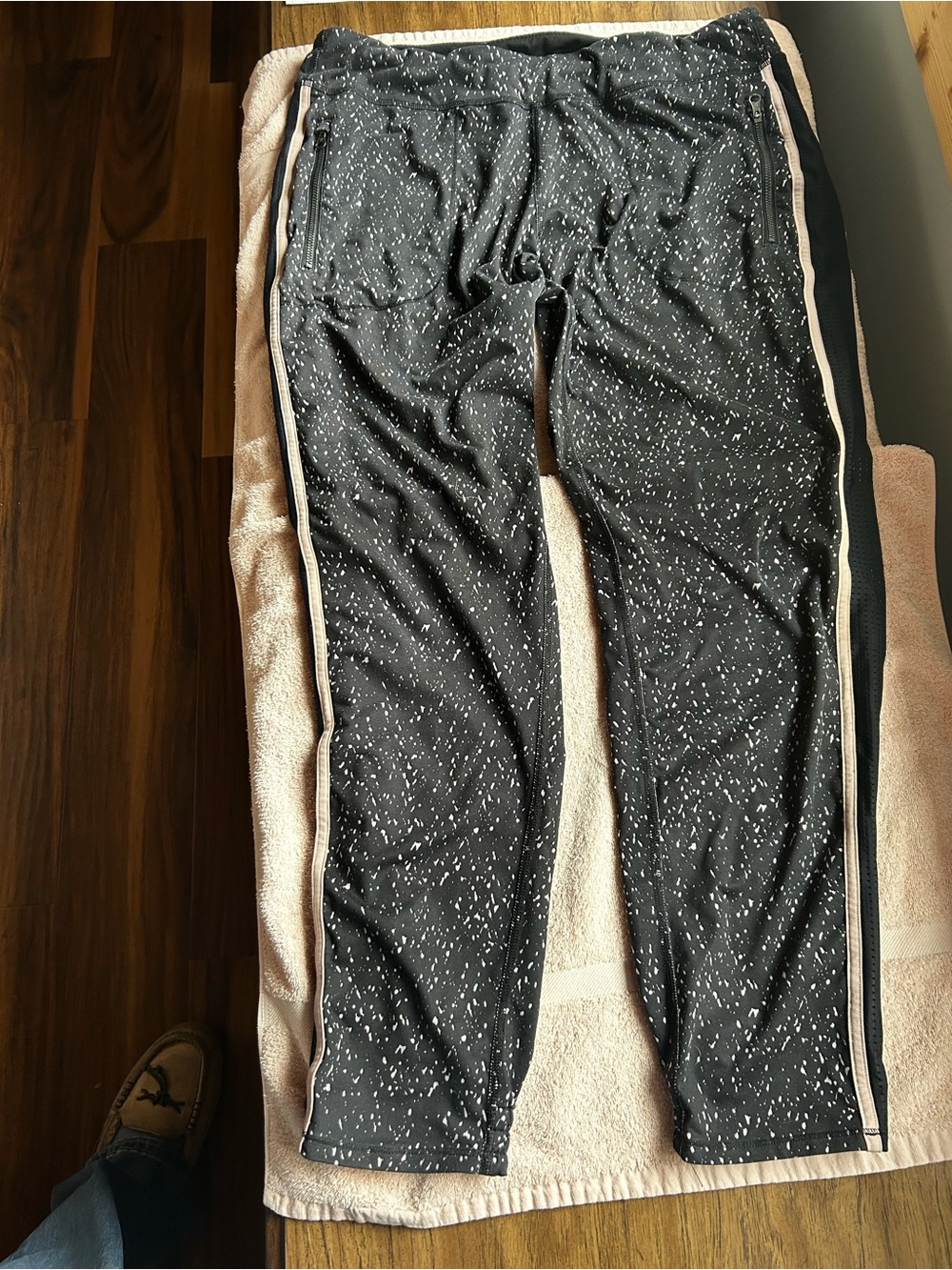 lululemon athletica Black Speck glow in the dark Joggers